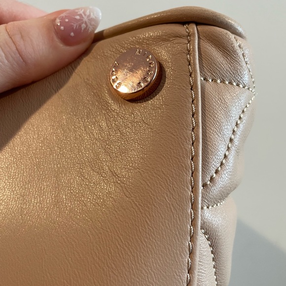 Michael Kors Peyton Quilted purse - Picture 6 of 13